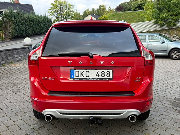 Volvo XC60 10 of 30