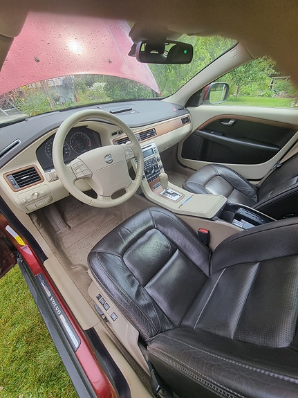 Volvo XC70 5 of 12