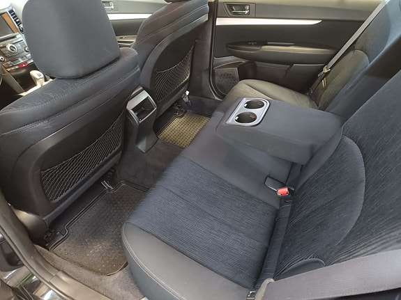 Subaru Outback 7 of 10