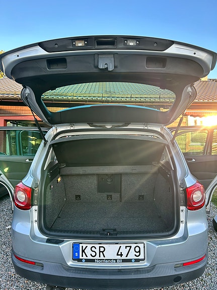 Volkswagen Tiguan 5 of 6