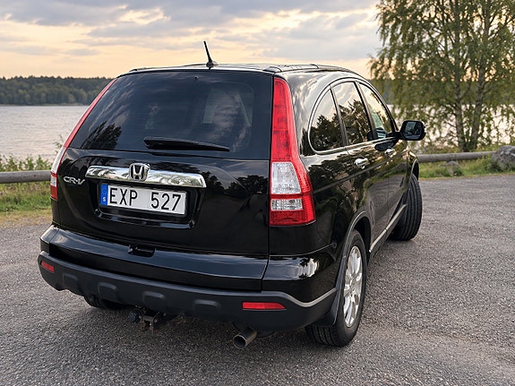 Honda CR-V 2 of 4