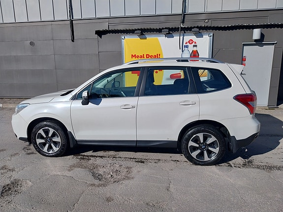 Subaru Forester 3 of 7