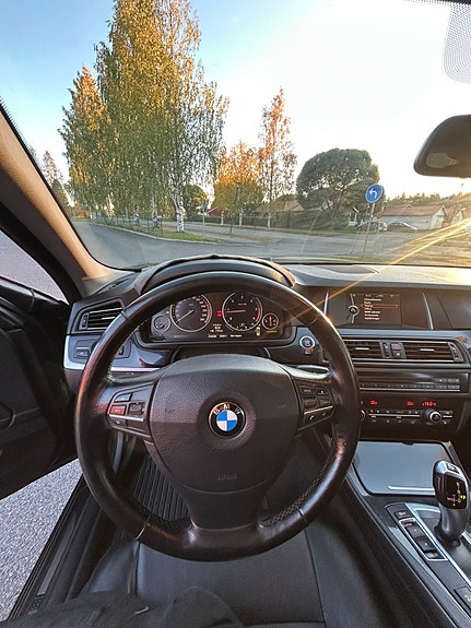 BMW 520d 6 of 12