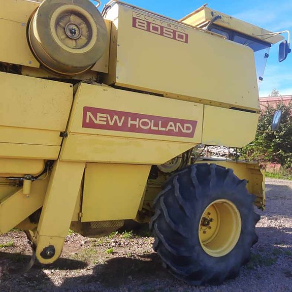 New Holland Clayson 8050 5 of 13