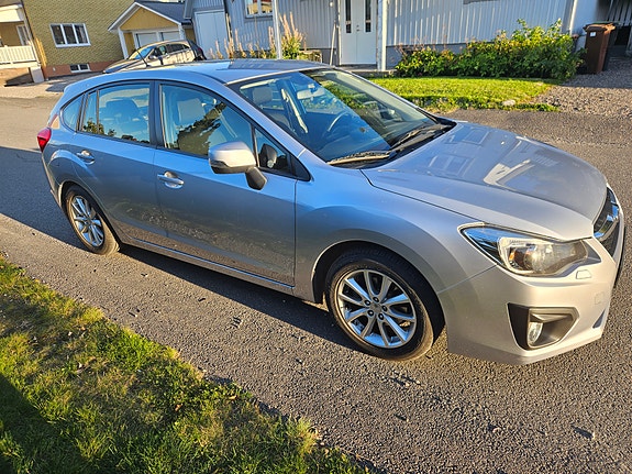 Subaru Impreza 4 of 10