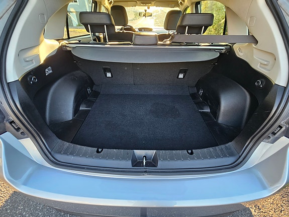 Subaru Impreza 7 of 10