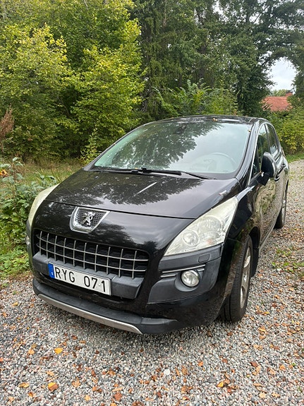 Peugeot 3008 2 of 3