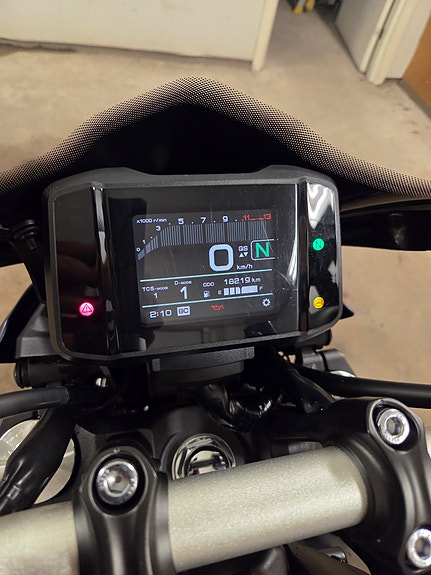 Yamaha MT-09 6 of 6