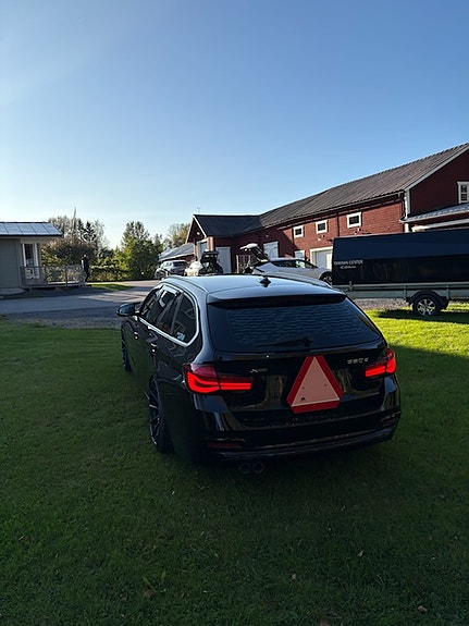 BMW 320d 4 of 10