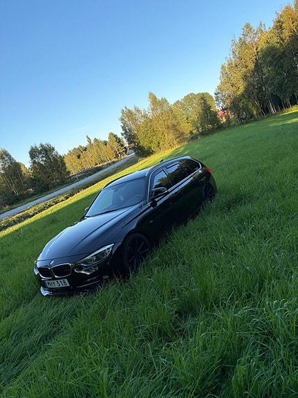 BMW 320d 2 of 10