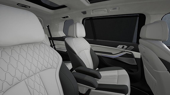 BMW X7 8 of 11