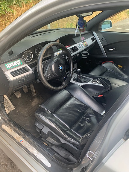 BMW 525i 5 of 6