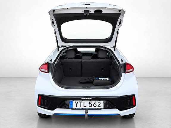 Hyundai IONIQ 6 of 13