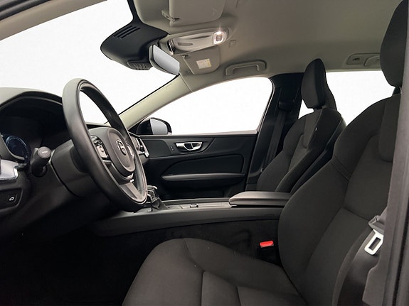 Volvo V60 12 of 30