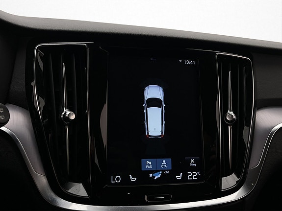 Volvo V60 19 of 30