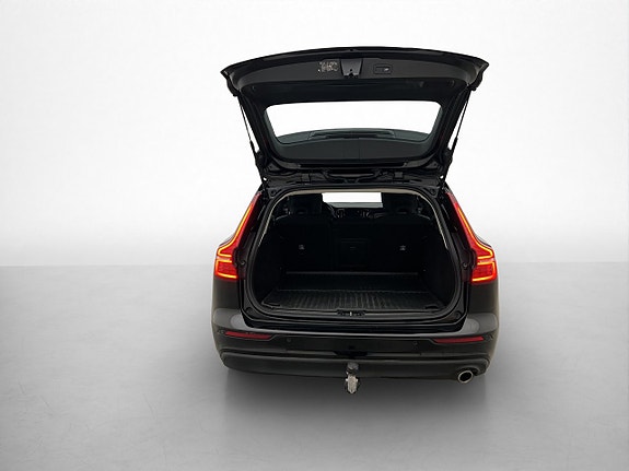 Volvo V60 10 of 30