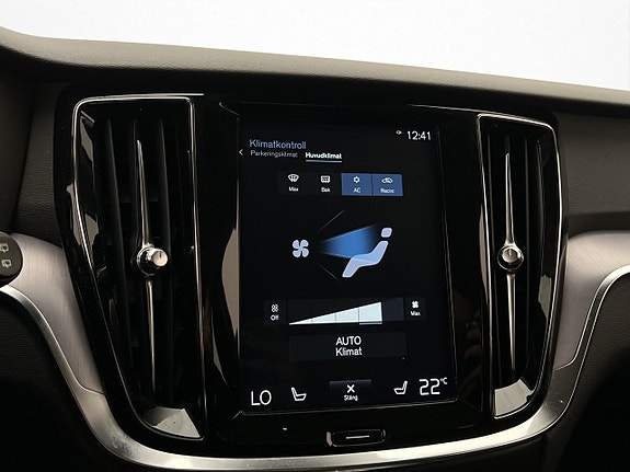 Volvo V60 23 of 30