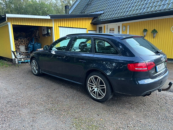 Audi A4 3 of 11
