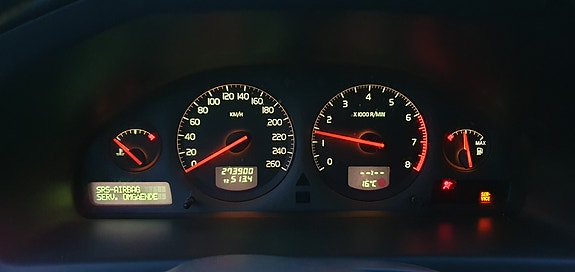 Volvo V70 5 of 6