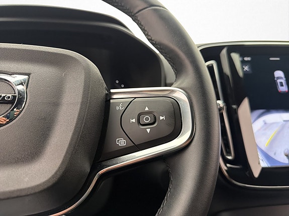 Volvo XC40 18 of 30