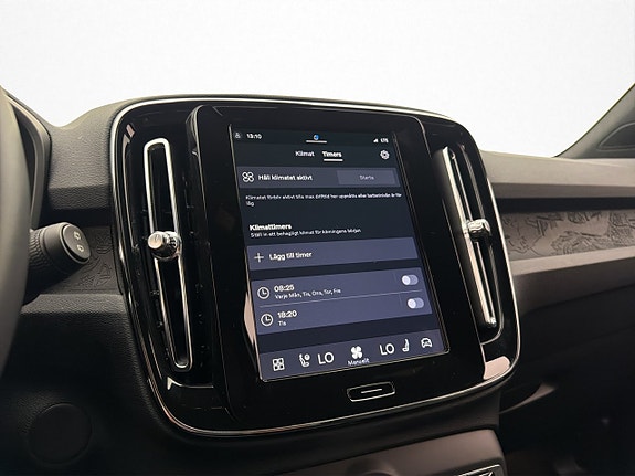 Volvo XC40 22 of 30