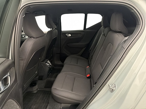 Volvo XC40 29 of 30