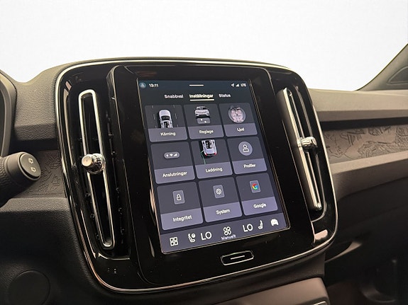 Volvo XC40 24 of 30