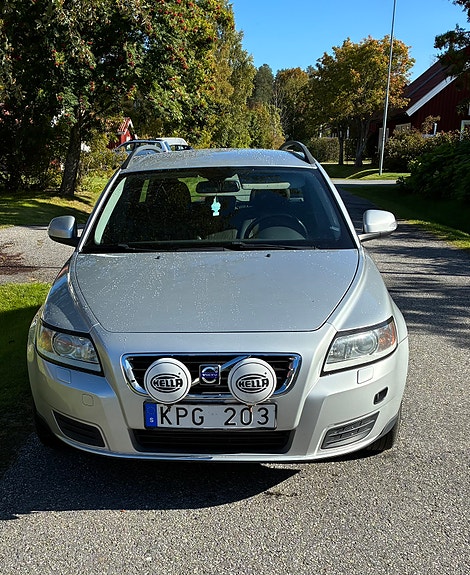 Volvo V50 3 of 10