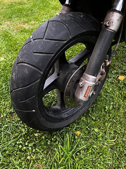 Yamaha Aerox 8 of 9