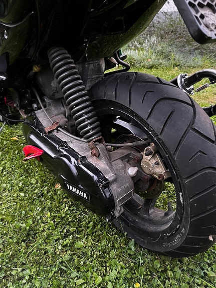 Yamaha Aerox 7 of 9