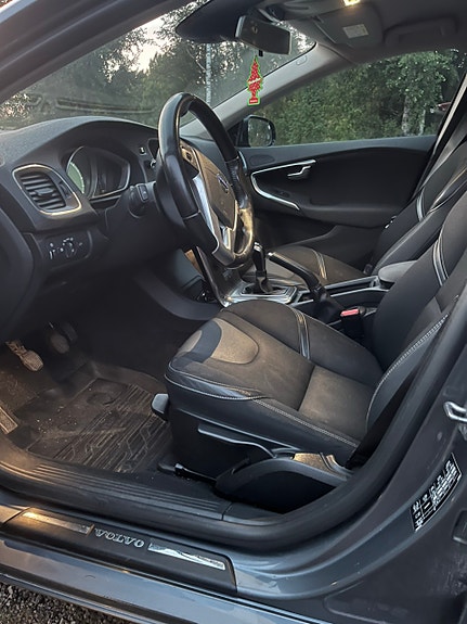 Volvo V40 4 of 4