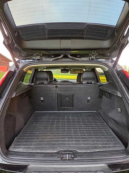 Volvo XC40 8 of 8