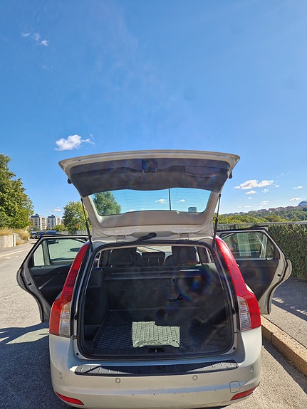 Volvo V50 10 of 26