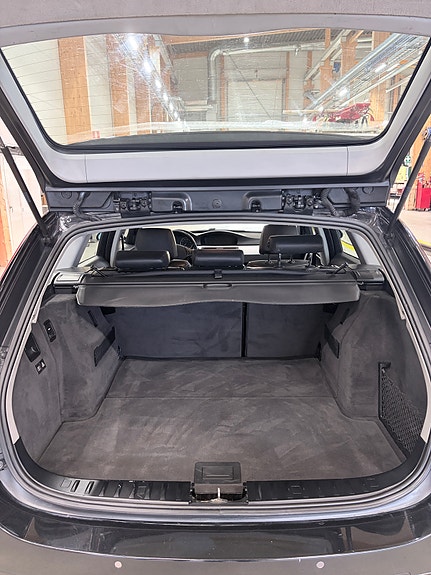 BMW 325i 9 of 12