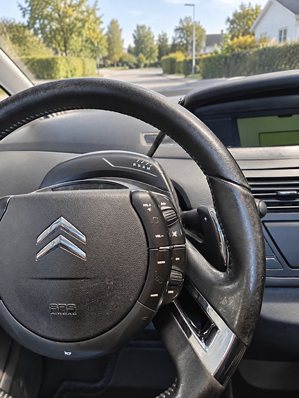 Citroen Grand C4 Picasso 7 of 11
