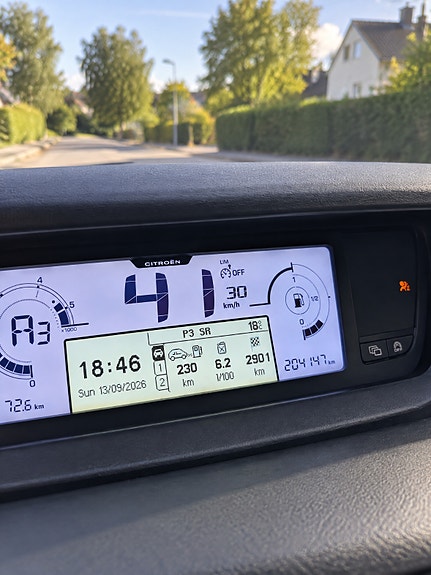 Citroen Grand C4 Picasso 11 of 11