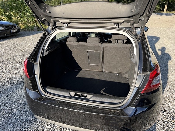 Peugeot 308 16 of 24
