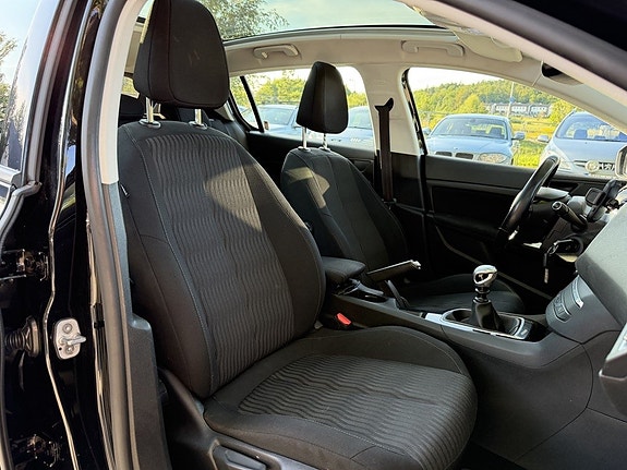 Peugeot 308 13 of 24