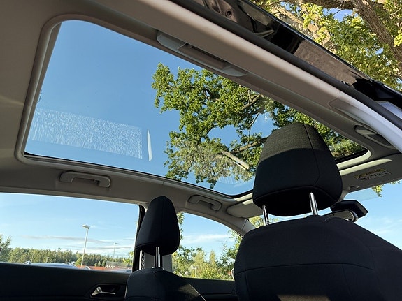 Peugeot 308 18 of 24
