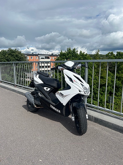 Yamaha Yamaha Aerox 4 2 of 2