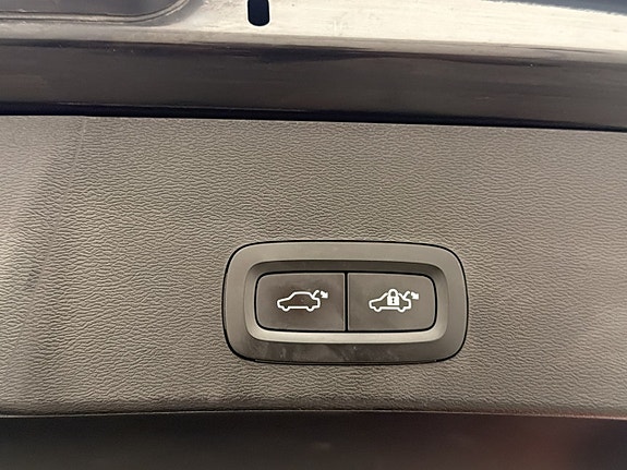 Volvo XC40 29 of 30