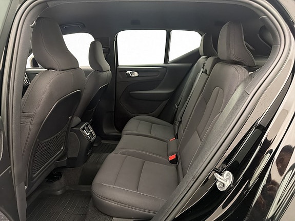 Volvo XC40 27 of 30