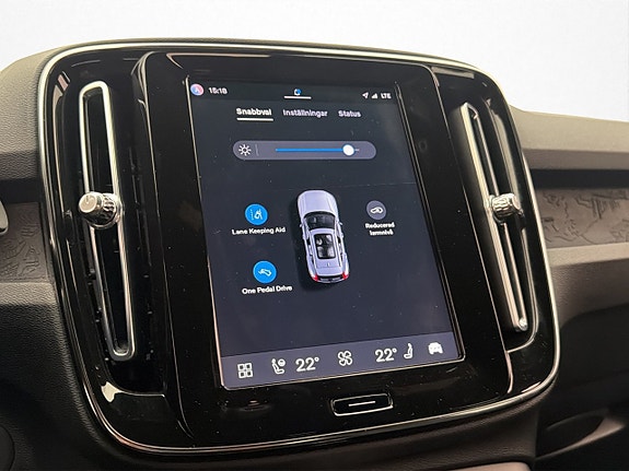 Volvo XC40 21 of 30