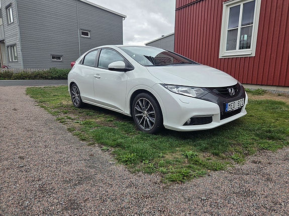 Honda Civic 2 of 13