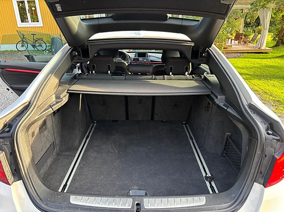 BMW 318d 5 of 7