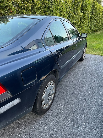 Volvo S60 3 of 7