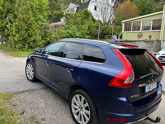Volvo XC60 3 of 13