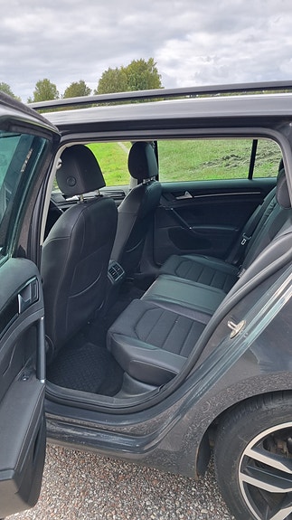 Volkswagen Golf VII 7 of 14