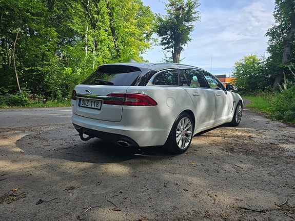 Jaguar XF 5 of 13