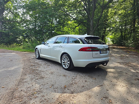 Jaguar XF 3 of 13